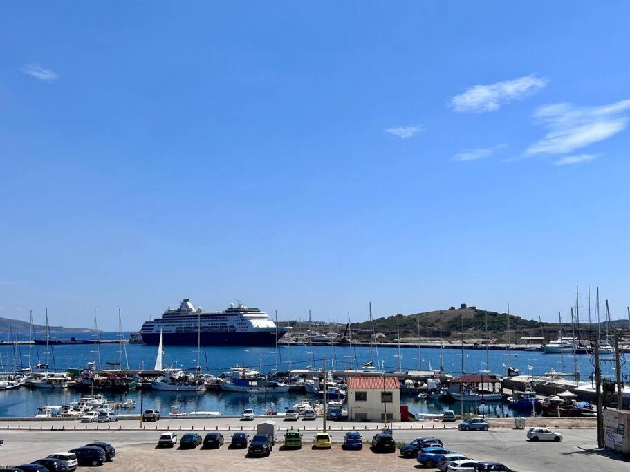 Luxury Port View Apartamento Lávrion Exterior foto